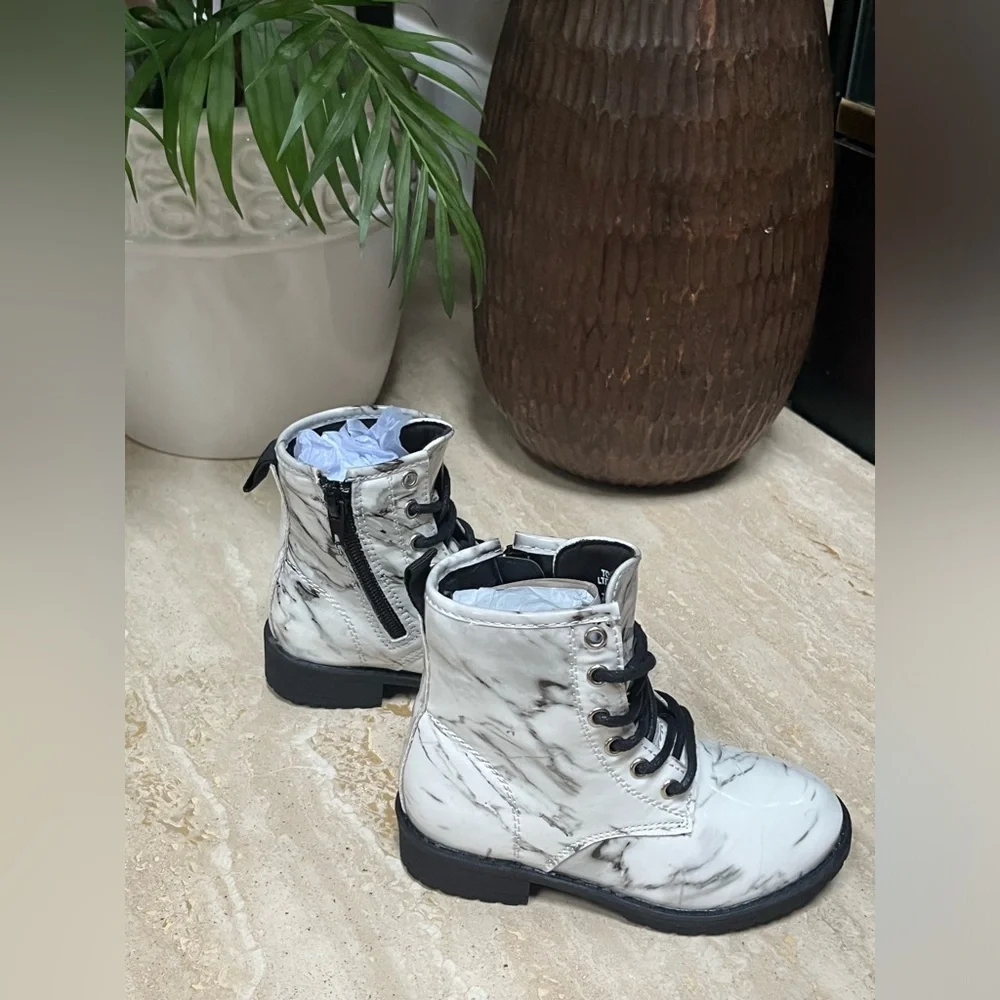 NWT M I A Toddlers Lil Tanya Moto Boots
